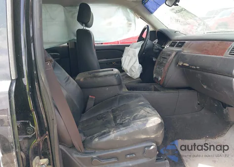 2013 Chevrolet Tahoe Lt z USA, uszkodzony, nr VIN 1GNSKBE04DR320616